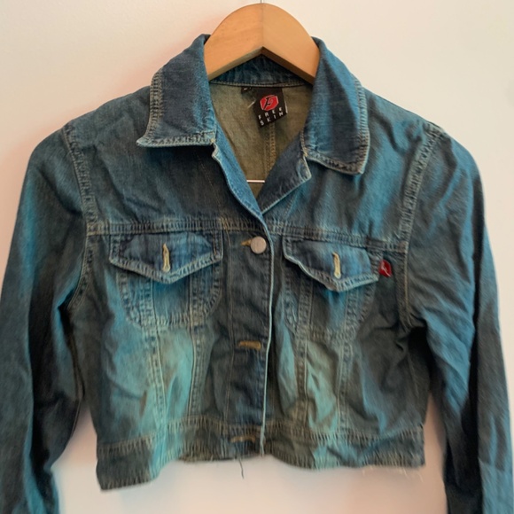 Cropped denim jacket - Picture 2 of 8